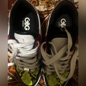 Guess tenis size 6